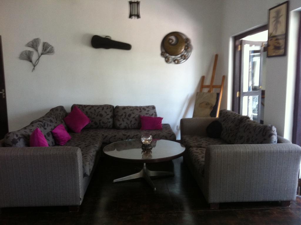Friends Guesthouse Kudapaduwa Exterior photo