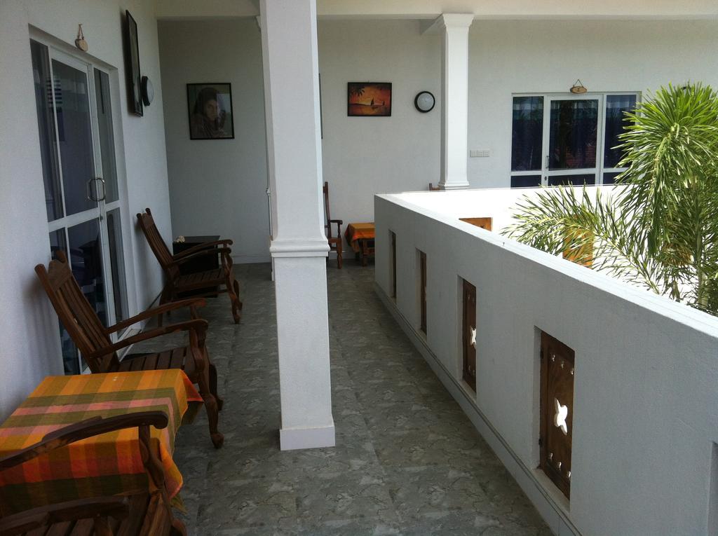 Friends Guesthouse Kudapaduwa Exterior photo